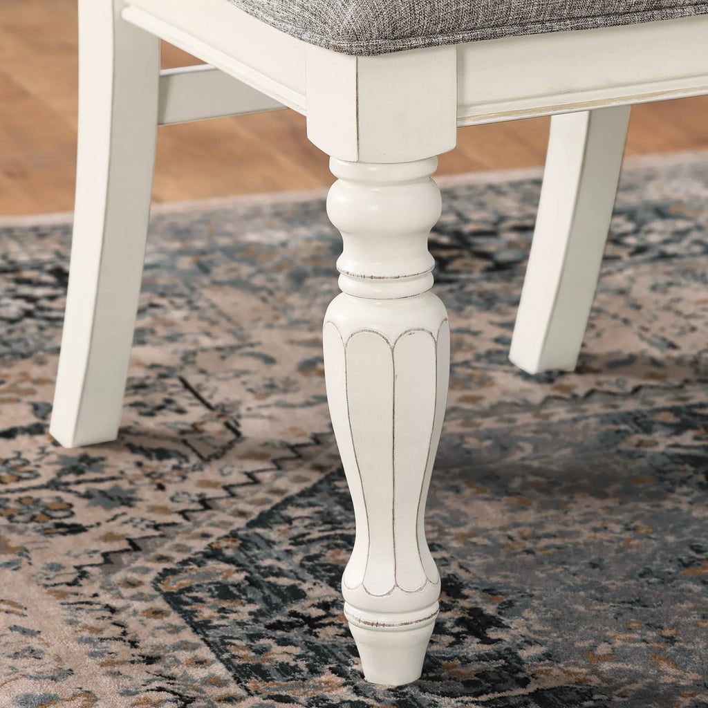 Country White Weathered Oak Belleza Finish French Set Furniture Roundhill and Antique Dining 5-Piece in