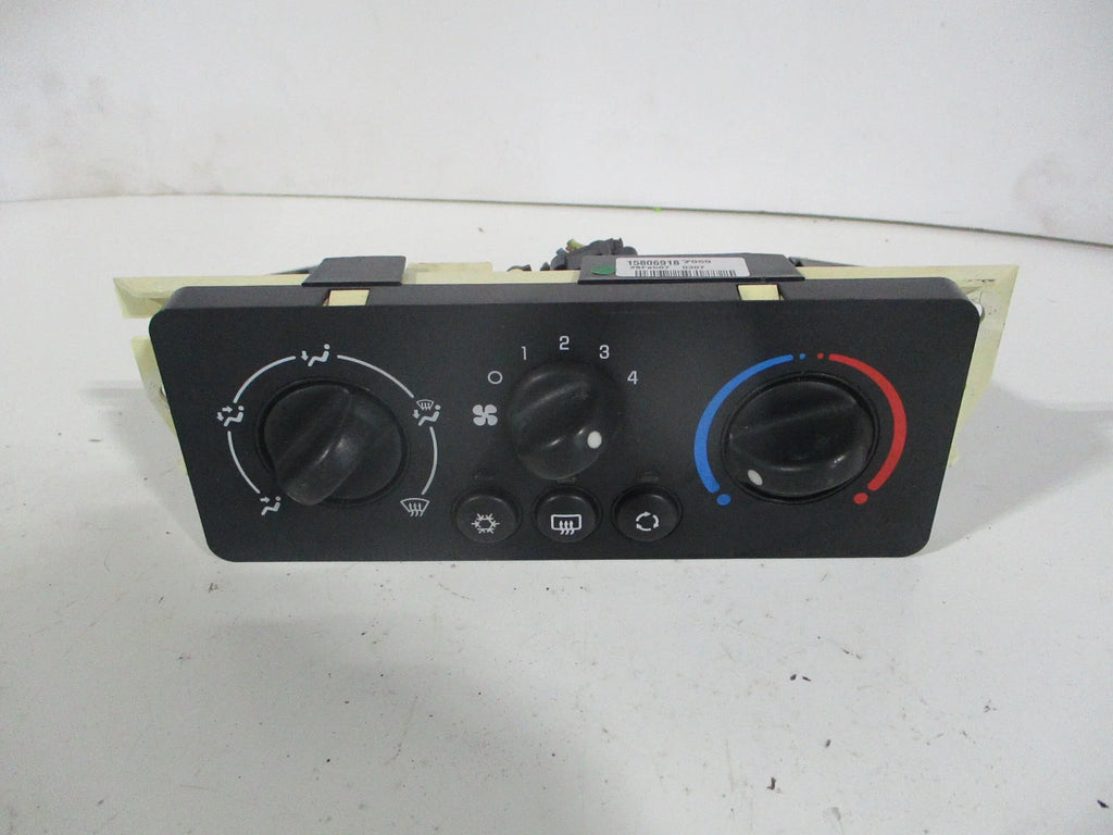 Saturn Ion Temperature Controle 06-07 (Good) Heater AC LKQ OEM Pre-Owned