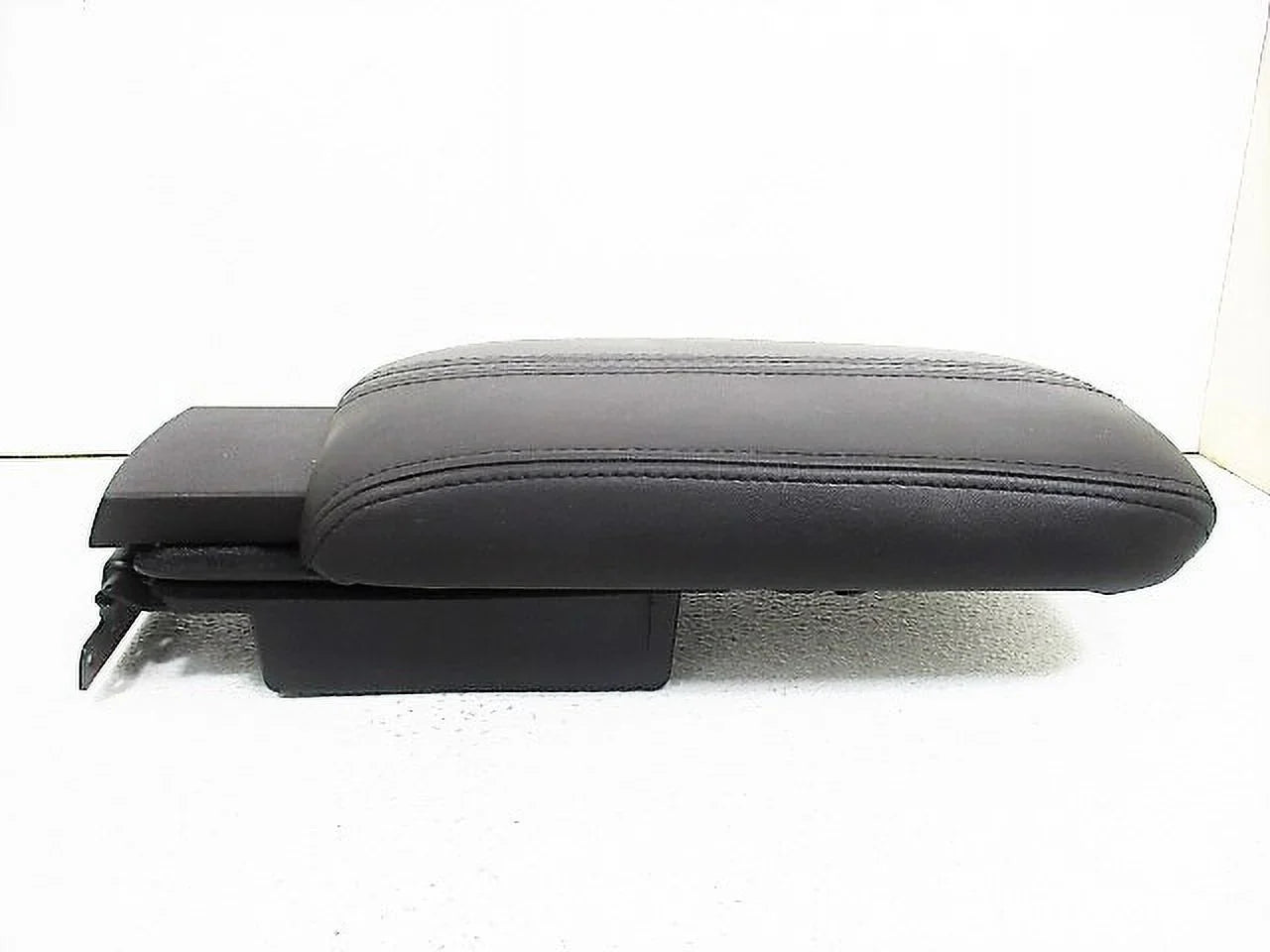 Pre-Owned Lid OEM 2012 (Good) Black Leather Console LKQ MKZ Lincoln Armrest
