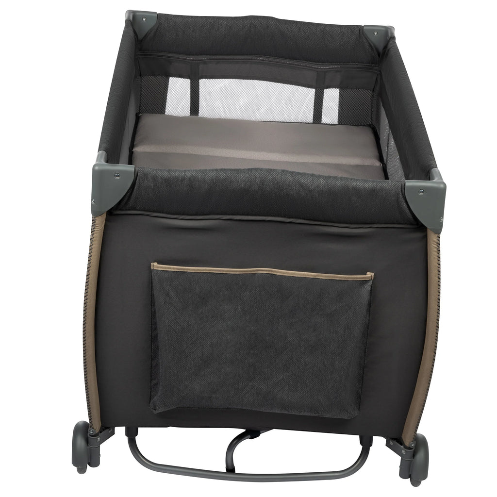 Full with Monbebe Point Rocking Bassinet, Size Castle Yard Play