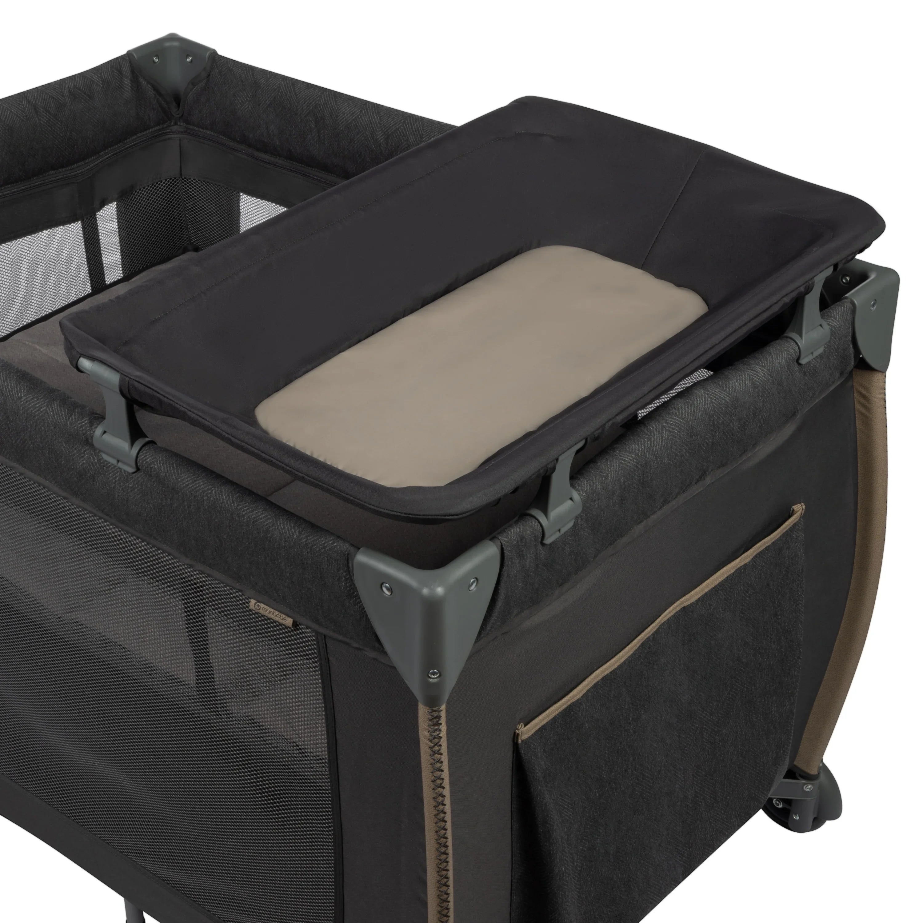 Full with Monbebe Point Rocking Bassinet, Size Castle Yard Play