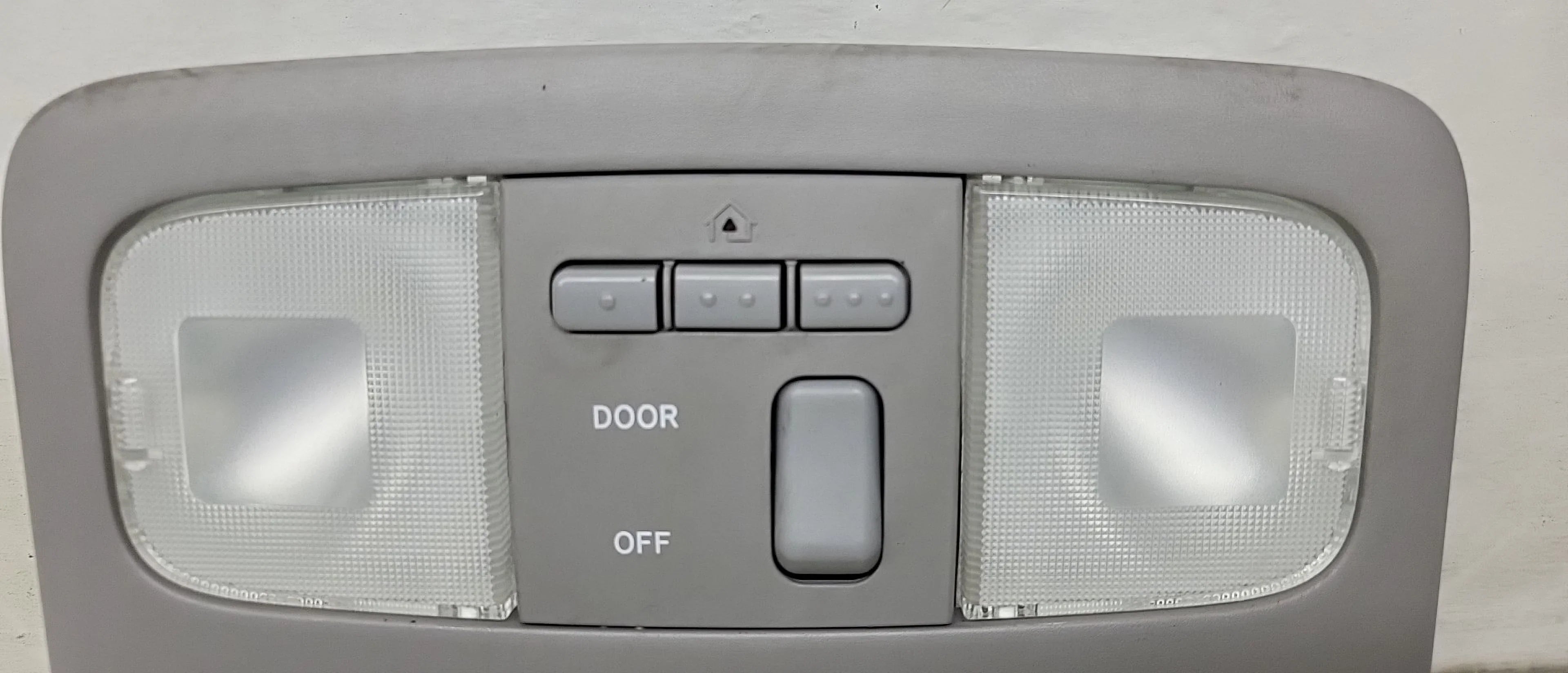 Garage Opener 2006 Highlander Overhead 06 Toyota with Door OEM (Good) Pre-Owned Console Roof
