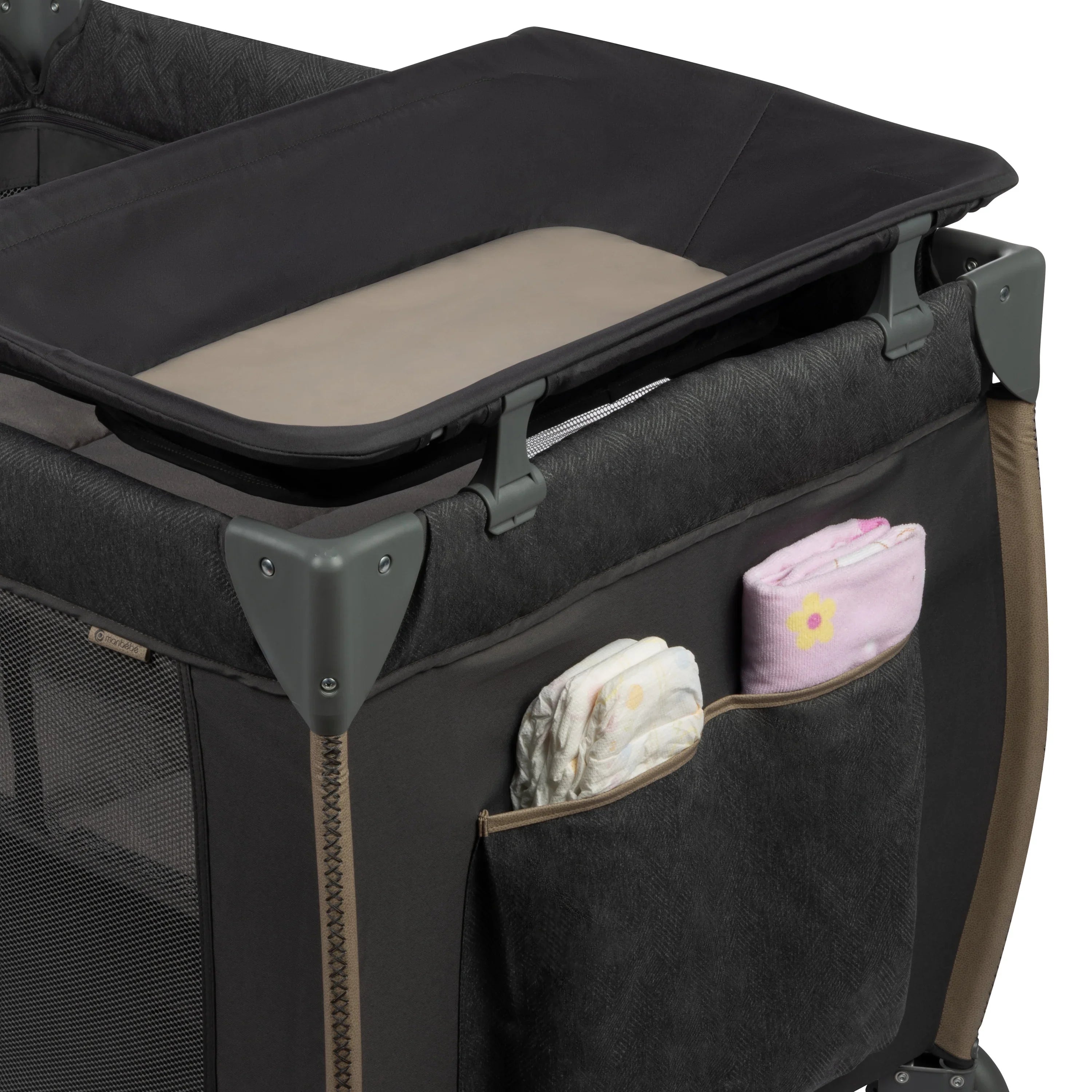 Full with Monbebe Point Rocking Bassinet, Size Castle Yard Play