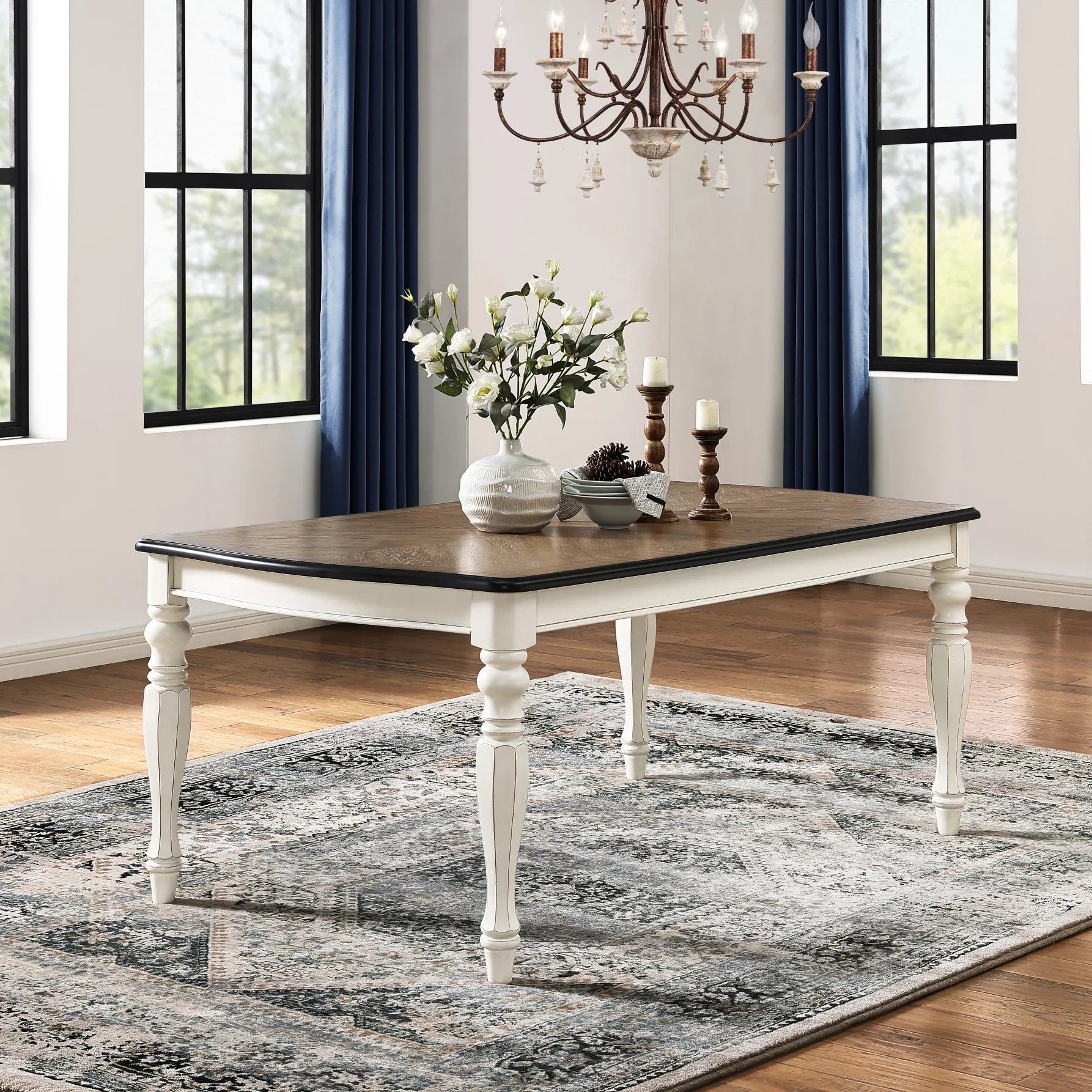 Country White Weathered Oak Belleza Finish French Set Furniture Roundhill and Antique Dining 5-Piece in