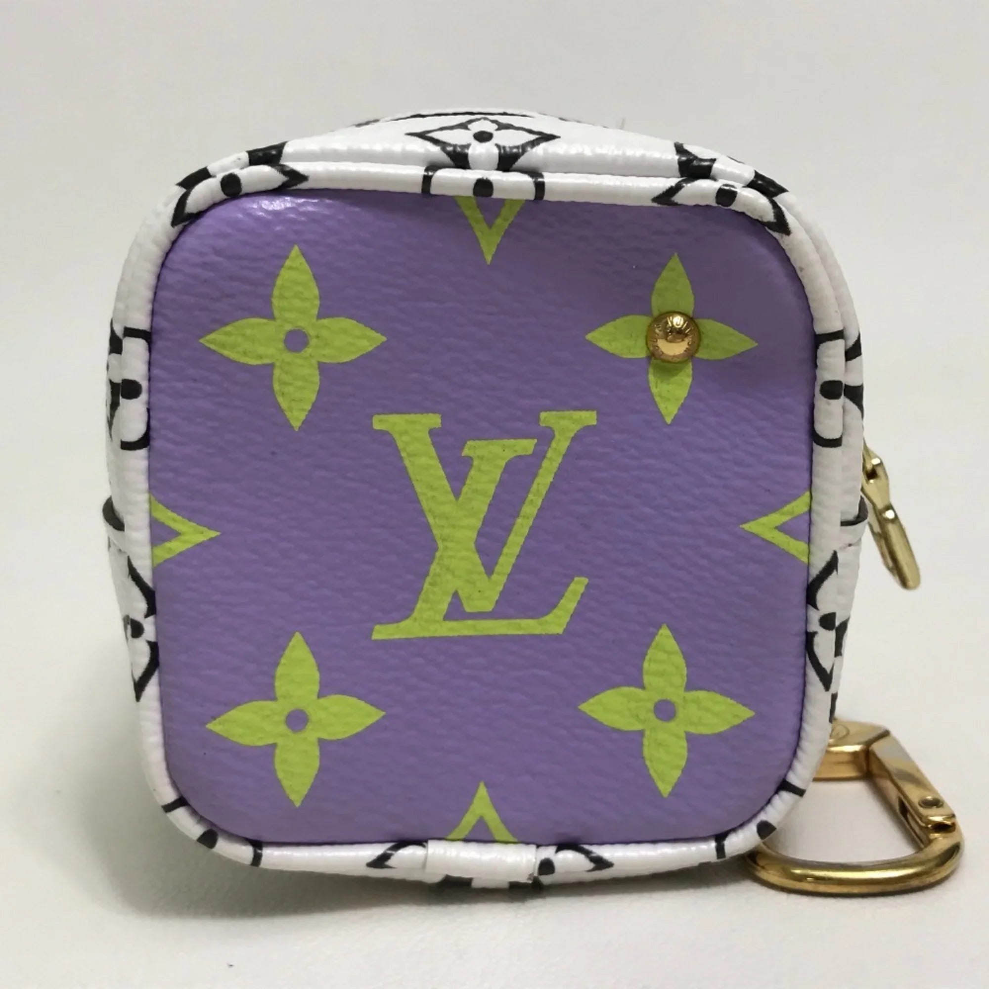 Pouch Accessory (Good) Giant Cube VUITTON Women's Monogram Pre-Owned LOUIS White/Multicolor Portomone M67669 Canvas