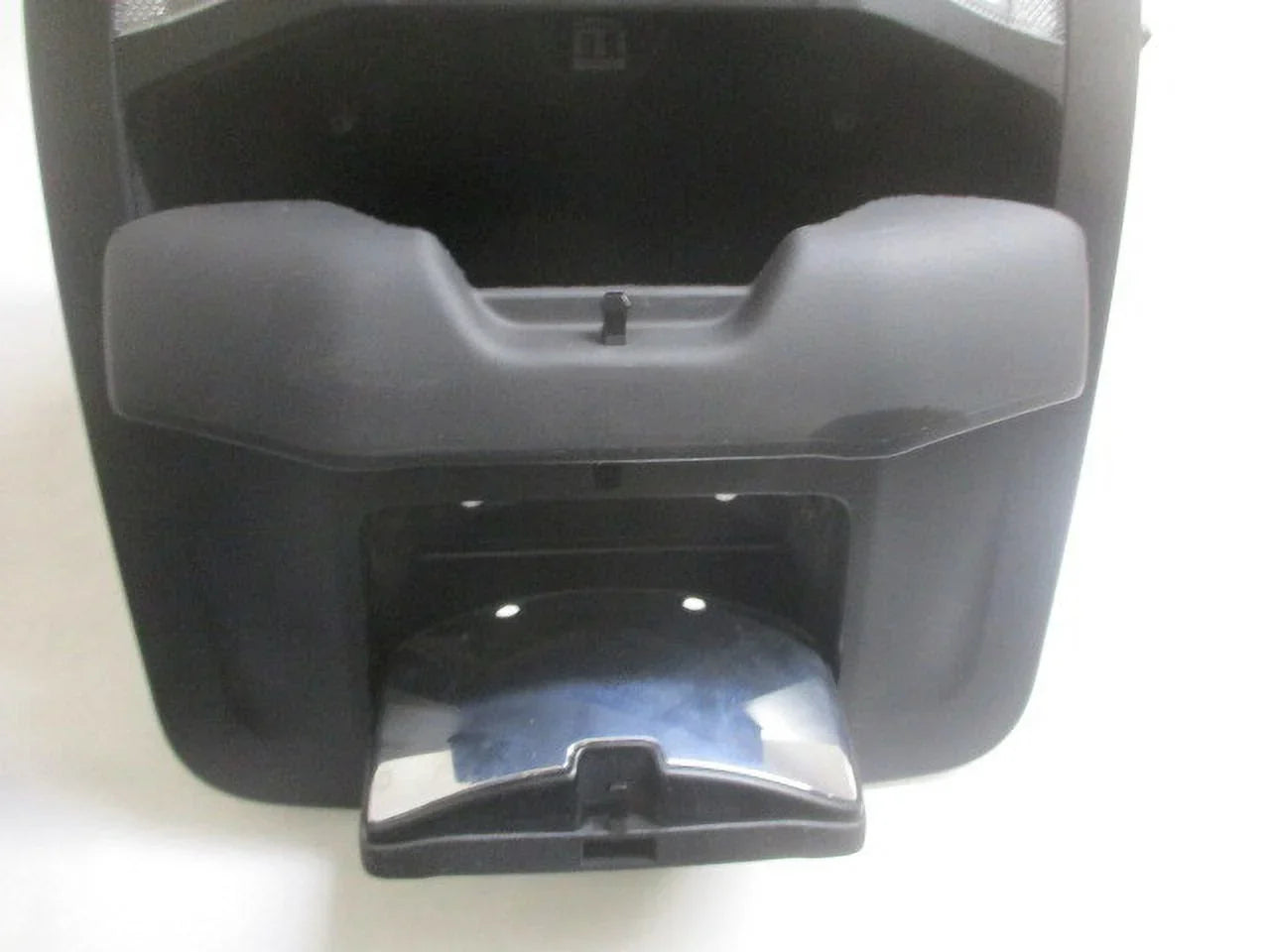 Roof 20 Pacifica Overhead LKQ 19 w/Lights 21 (Good) Console 18 Pre-Owned Chrysler OEM