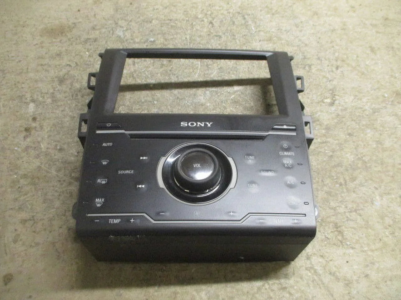 Sony Ford LKQ 2013 Control Panel OEM Radio Fusion Face Pre-Owned (Good)