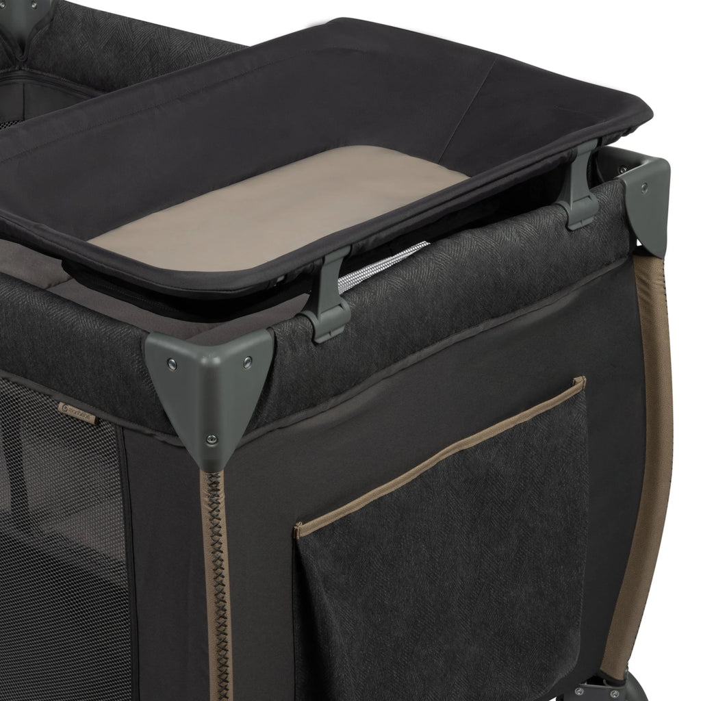 Full with Monbebe Point Rocking Bassinet, Size Castle Yard Play