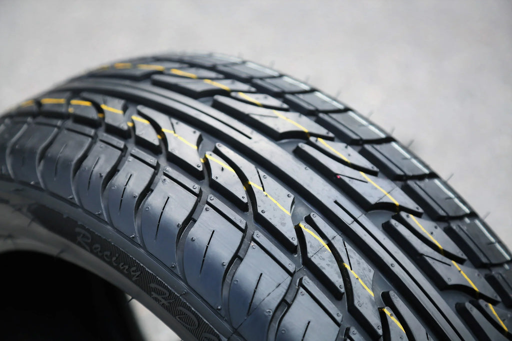 of HD921 Fiat Performance (FOUR) 2013-18 Set XL Abarth, 500 Haida Racing 2012 Cabrio 195/45R16 84V 500 Tire 4 Fits: Abarth Fiat